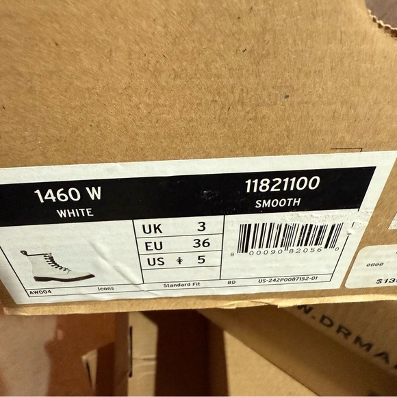 NIB Dr. Martens 1460 W Smooth white lace up boots Size: 5 - Picture 6 of 6